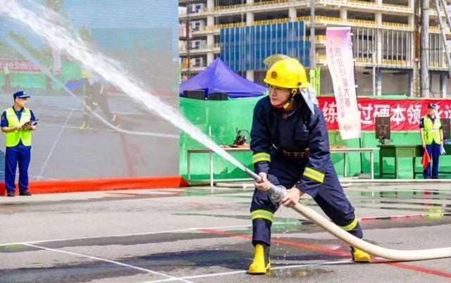 PG电子强技能、展风采！浦东首届消防行业职业技能竞赛收官(图5)